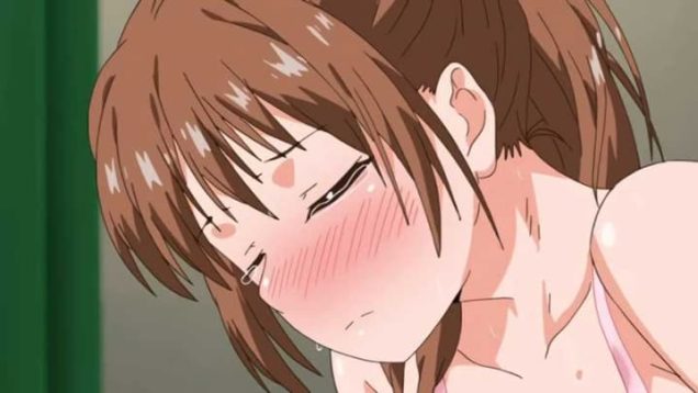 【エロアニメ】体育倉庫に閉じ込められた上に人前でオシッコするなんて！しかも好きな人の前で終わったと思った彼女を救った一言とは！？