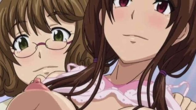 【エロアニメ】会ったばかりの女の子と三人でプリクラを撮るため機械の中へ入ると、いきなり唇を奪ってきて服をたくし上げ生おっぱいを触らせてきて..