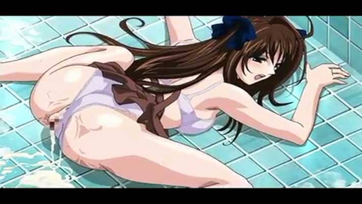 【エロアニメ】保健室でのエッチがバレてプール掃除の罰。炎天下で我慢できず服を脱いで屋外セックス!水泳部が来るかもしれないのに後ろから突かれて中出し第二回戦。
