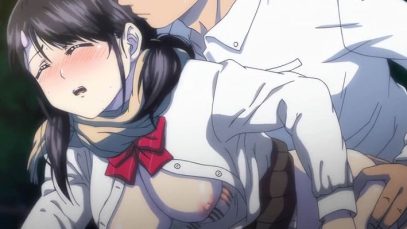 【エロアニメ】バイトの帰り道、夜の公園で二人きり。「もっと俺を頼れ」と抱きしめる彼の手が胸を揉みしだく星空の下、ベンチで重なり合う愛の野外。