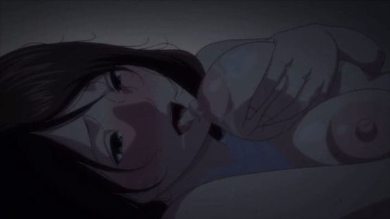 【エロアニメ】息子の友人の骨折を機に始まった性処理介護。巨根をシゴき乳で挟む奉仕の果て、熟れた母は女の疼きを抑えきれず夜毎に自慰で濡れる堕ちた母へ。